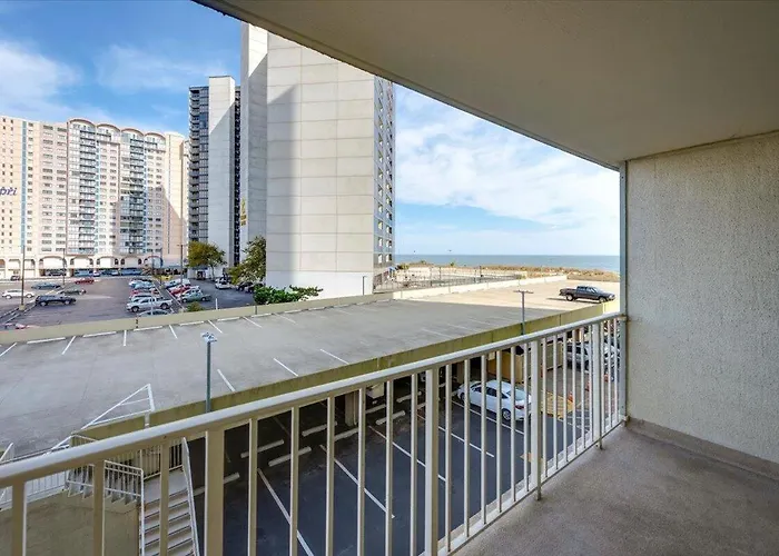 Fantastic 2 Bedroom In Quay With Ocean Views & Indoor And Outdoor Pools! Ocean Stadt